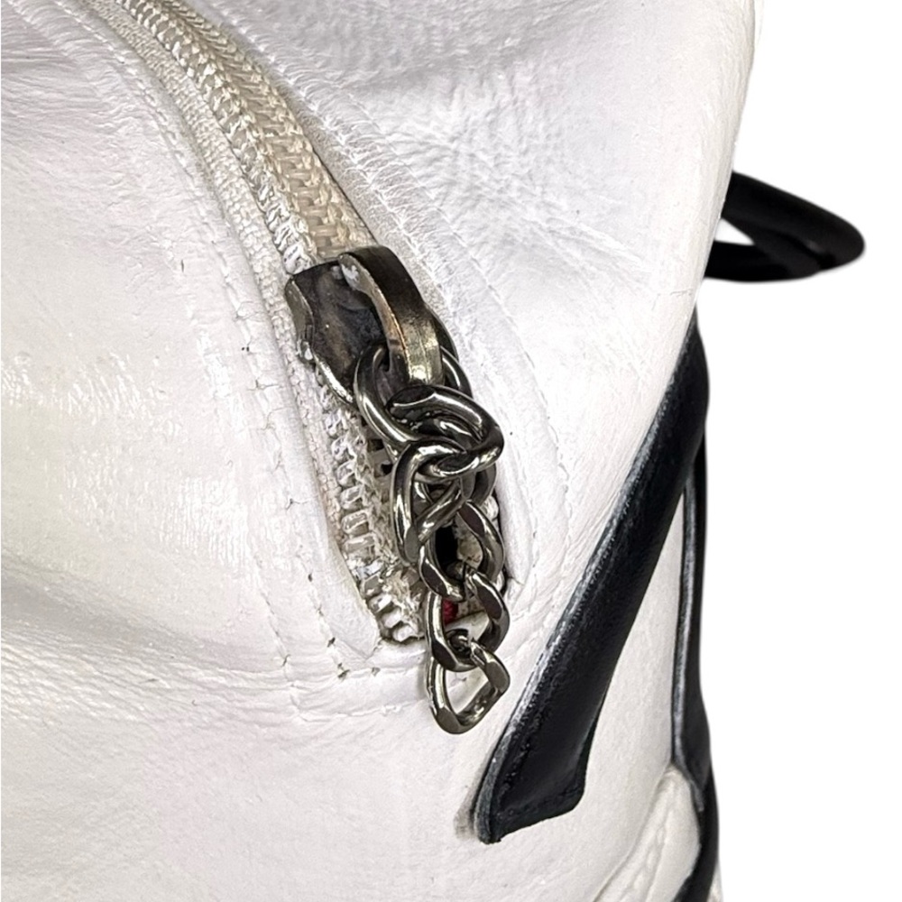 CHANEL Cambon Line White/Black CC Logo Leather Shoulder Bag - Picture 9 of 14